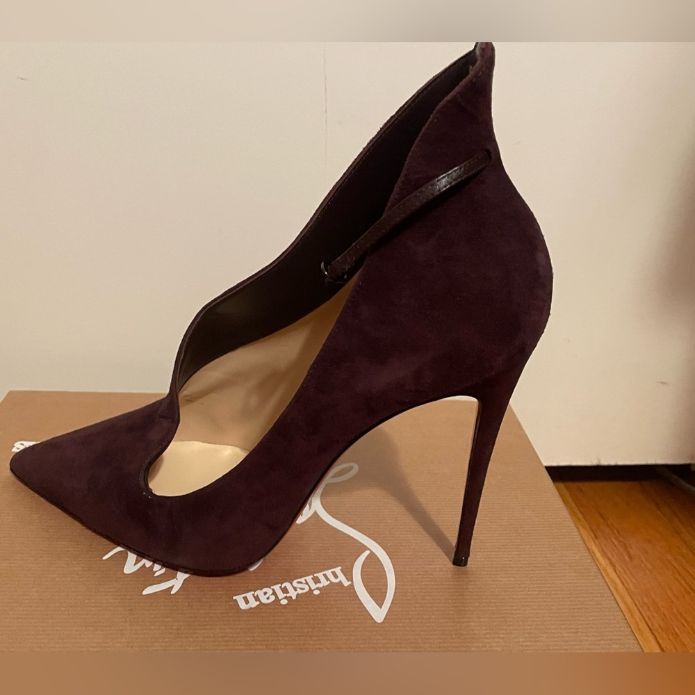 NWT Christian Louboutin Suede Heels (with box) - Picture 2 of 6